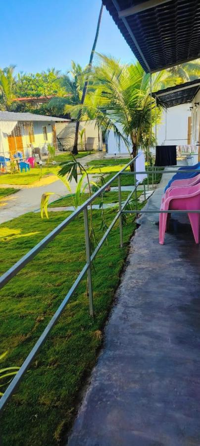 Shantaram Beach Huts Arambol Exterior photo